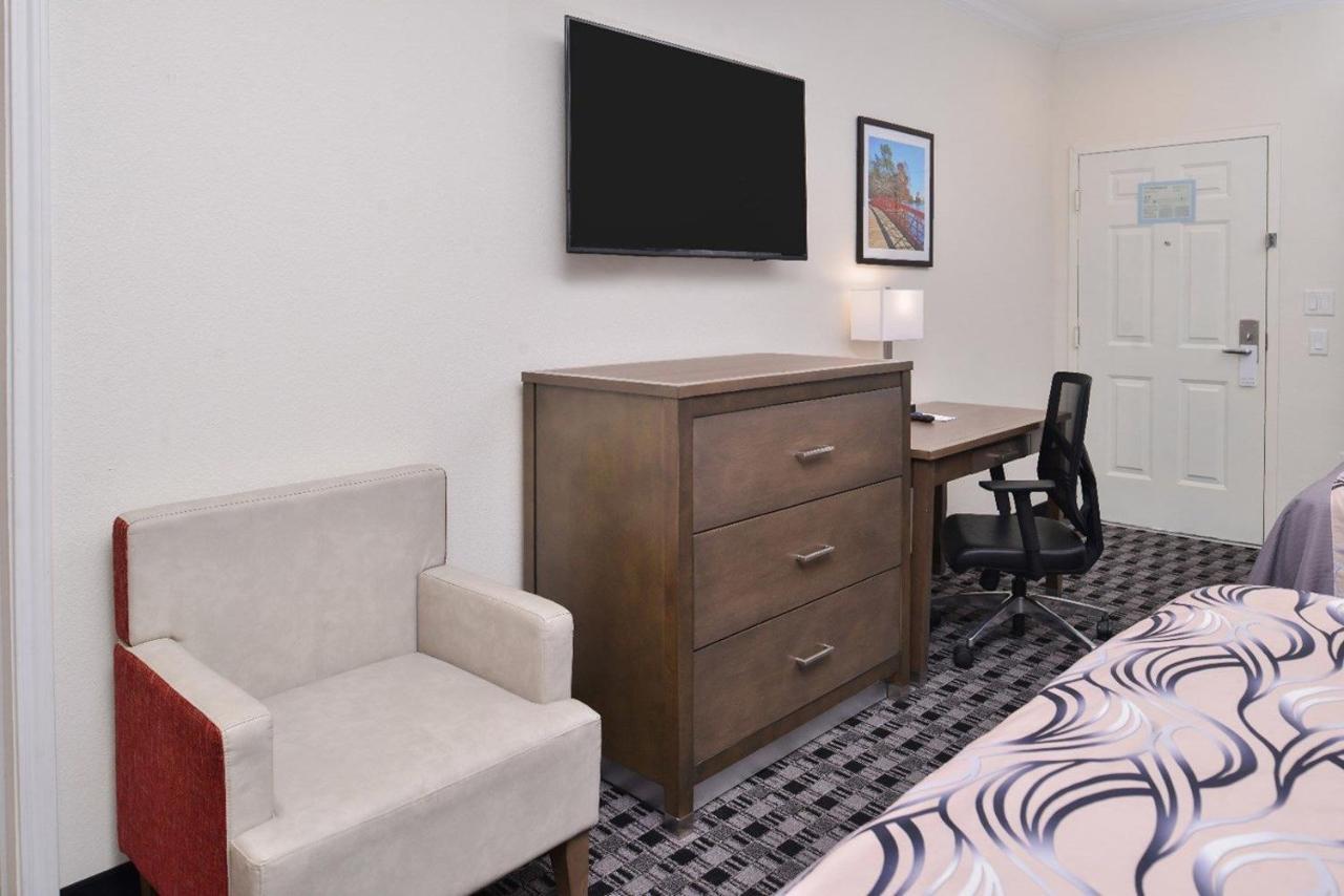Americas Inn&suites Iah North
