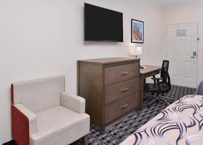 Americas Inn & Suites Iah North