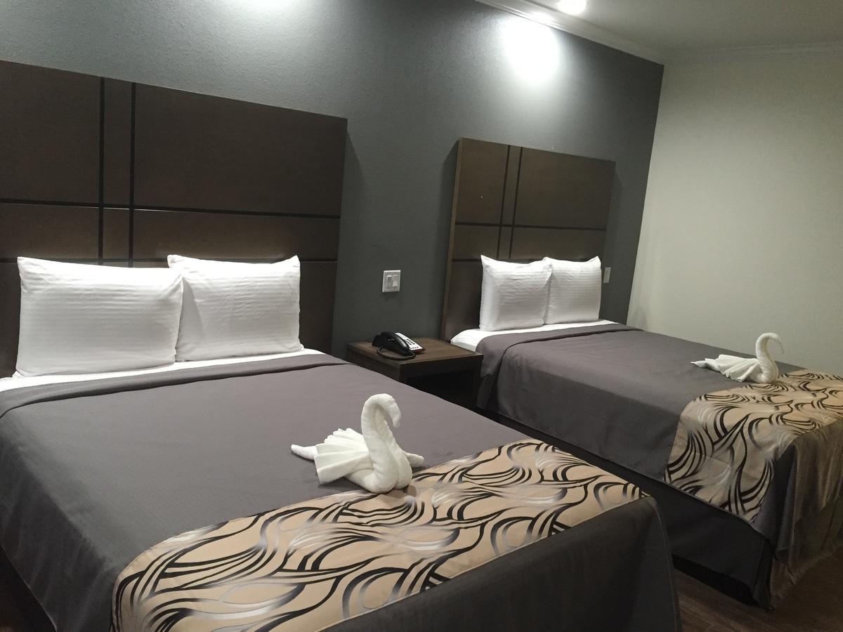 Americas & Iah North Hotel