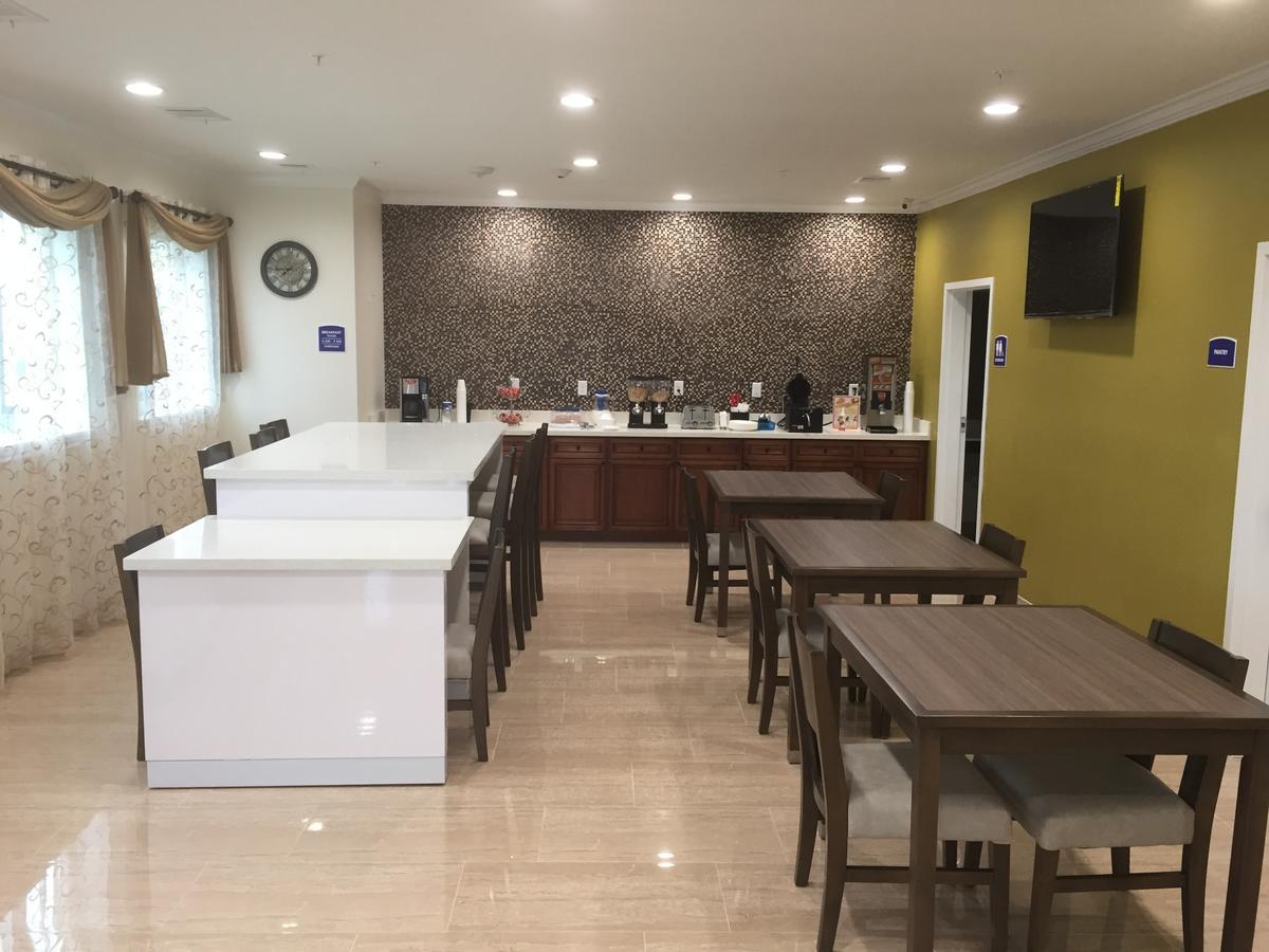 Americas & Iah North Hotel Humble