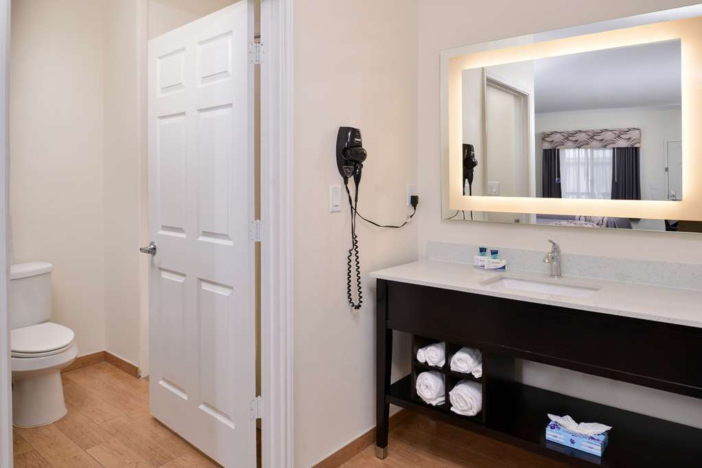 Americas & Iah North Hotel Humble
