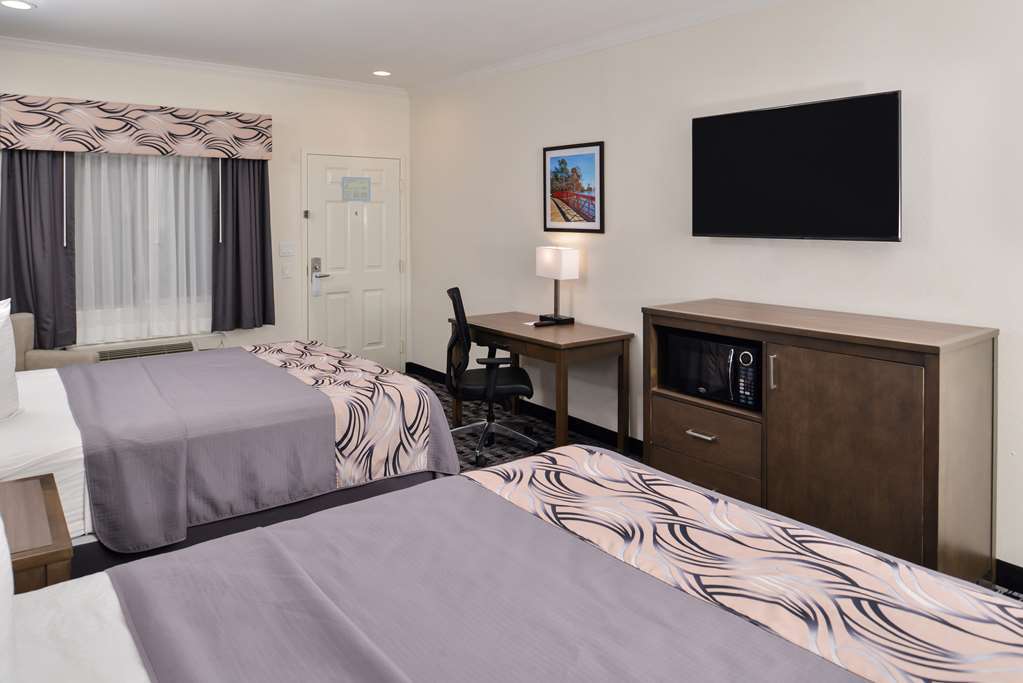 Americas & Iah North Hotel