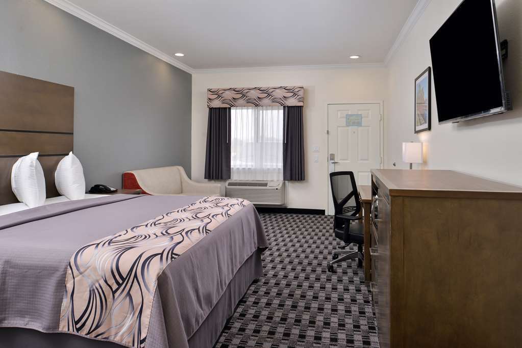 Americas & Iah North Hotel 3*